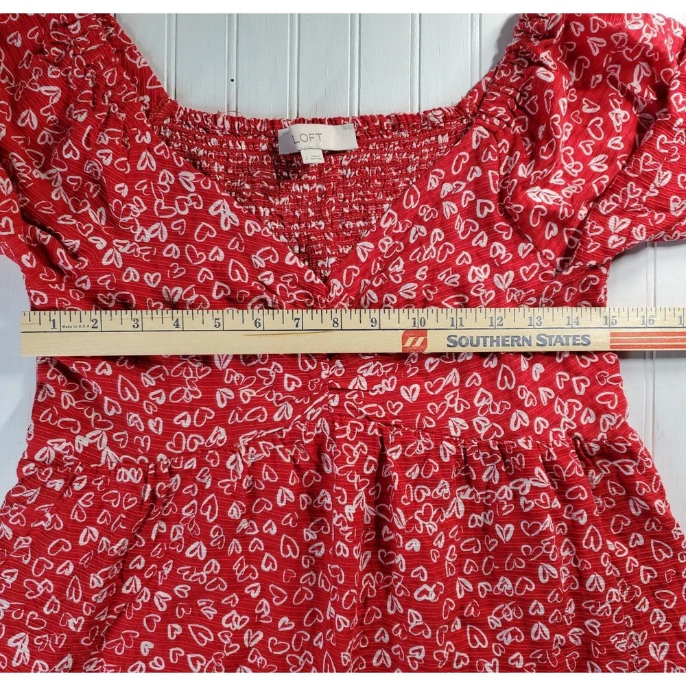 WOMENS LOFT RED HEART PRINT CINCHED SWEATHEART NECKLINE BLOUSE SIZE 2‎